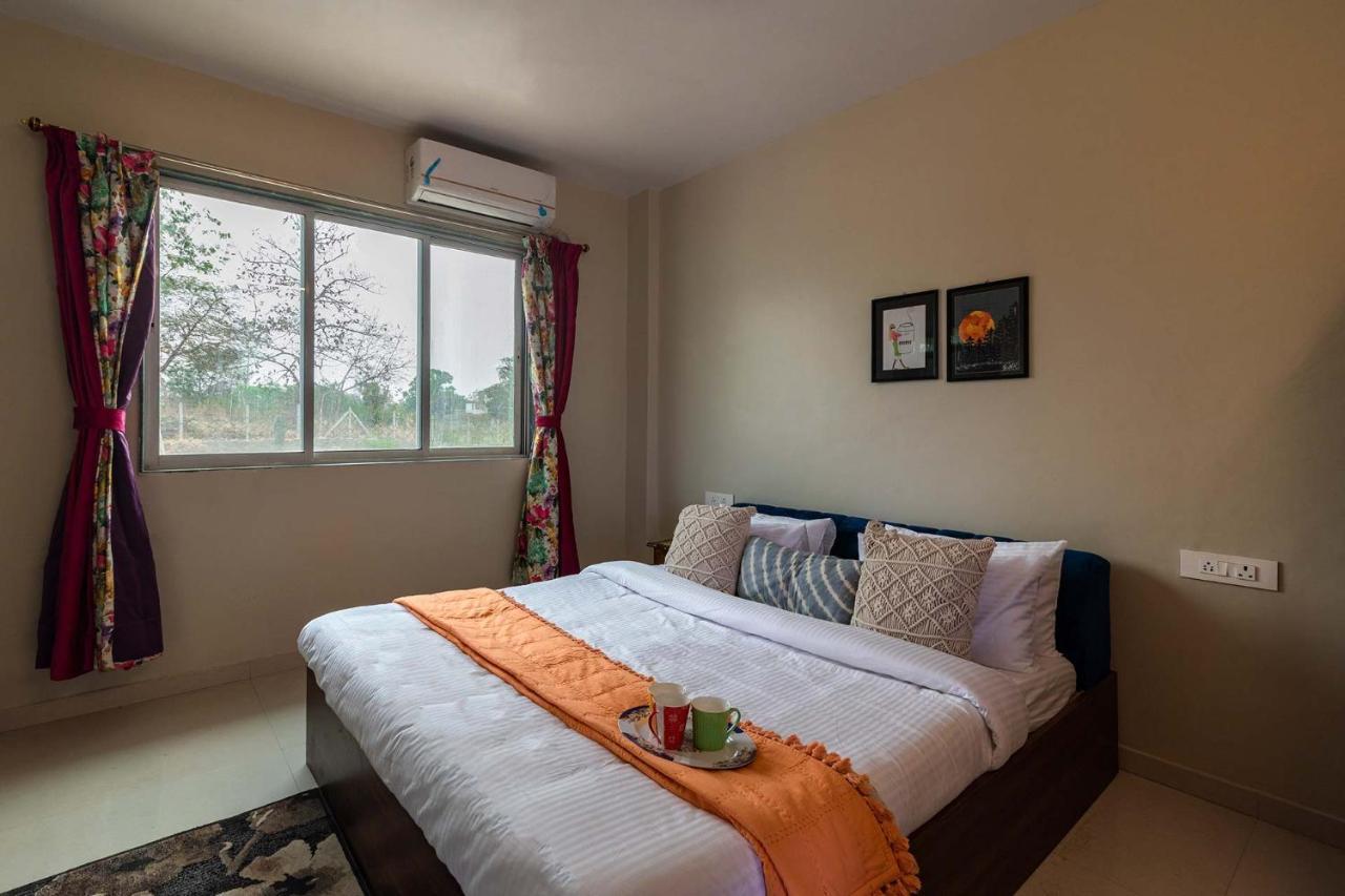 Aqua & Sage By Stayvista - Riverside Villa With Pool & Terrace Karjat Buitenkant foto