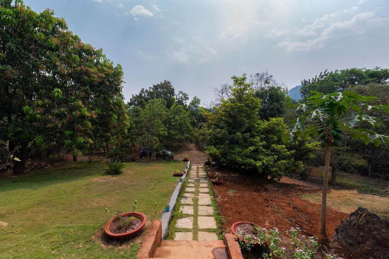Aqua & Sage By Stayvista - Riverside Villa With Pool & Terrace Karjat Buitenkant foto