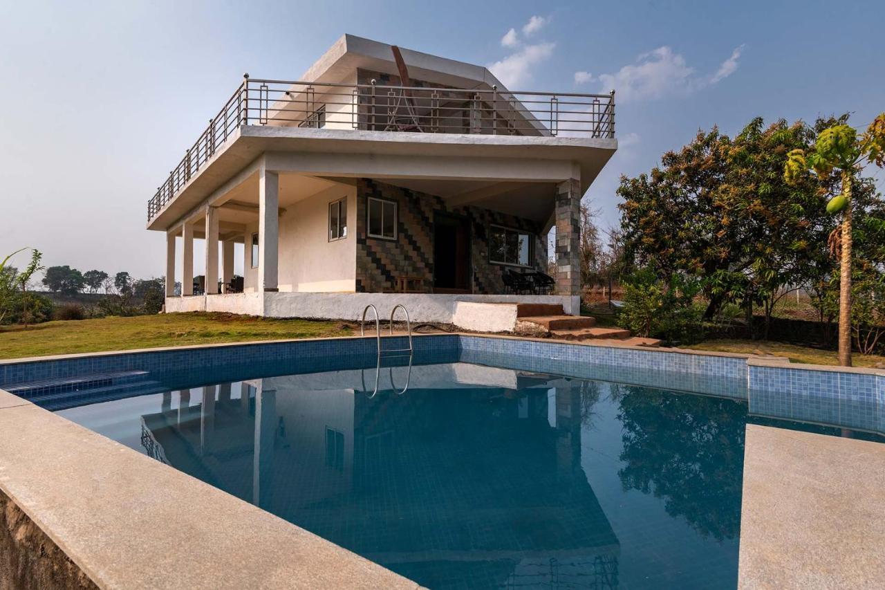 Aqua & Sage By Stayvista - Riverside Villa With Pool & Terrace Karjat Buitenkant foto